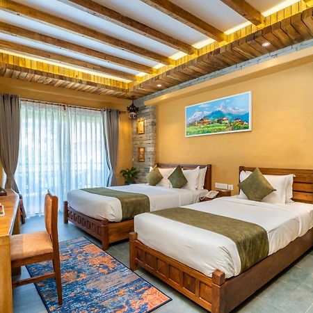 Bar Peepal Resort Pokhara Dış mekan fotoğraf Deluxe Room